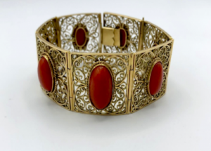 Italiaanse gouden armband met koraal
